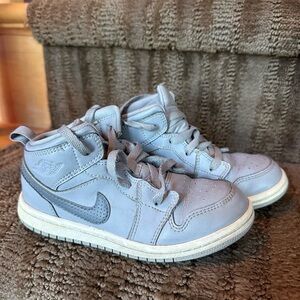 Kids Nike Gray Sneakers size 10